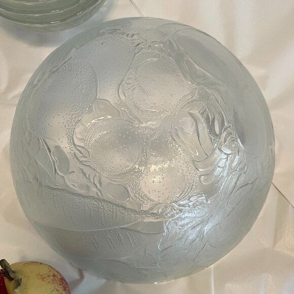 VINTAGE Salad Bowl Set in Frosted Pressed Glass Six (6) Pieces Exc. Condition - Picture 6 of 12